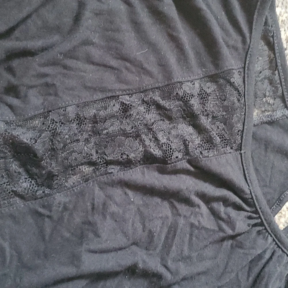 Top - Picture 3 of 3